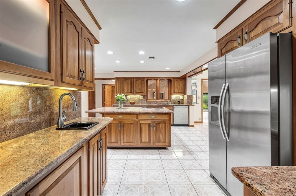 96 Prynnwood Road Longmeadow — Photo 14 of 42