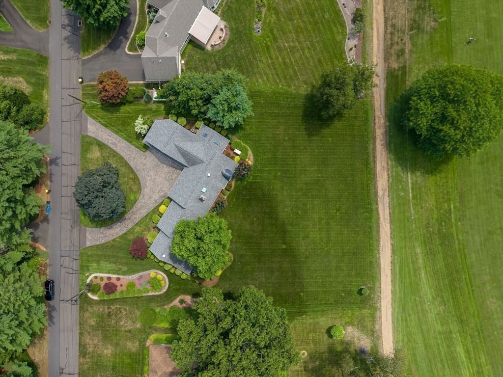 96 Prynnwood Road Longmeadow — Photo 5 of 42