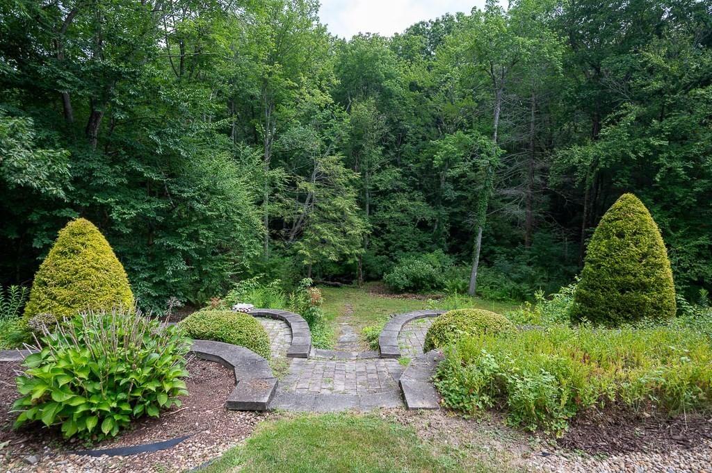 240 Meadow Wood Dr Holden — Photo 31 of 37