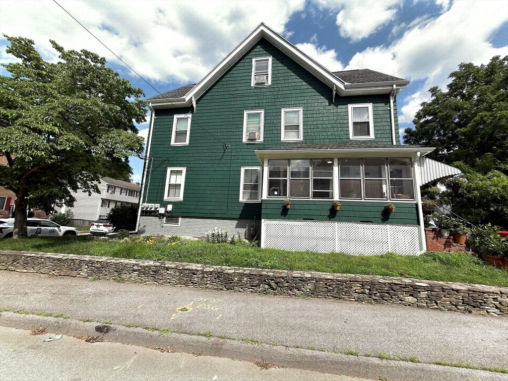 16 Bradford St Taunton — Photo 2 of 25