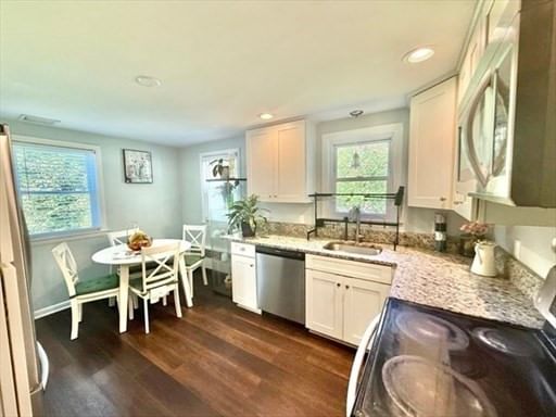 163 Atkinson Ave Stoughton — Photo 7 of 14