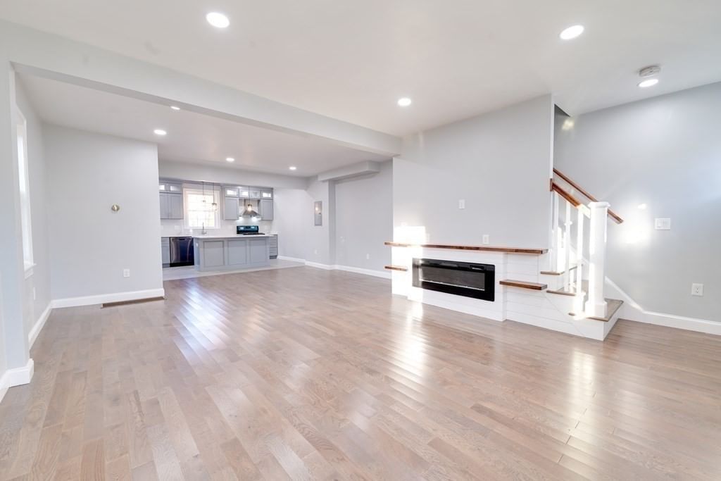 67-69 Sanford St Boston — Photo 4 of 42