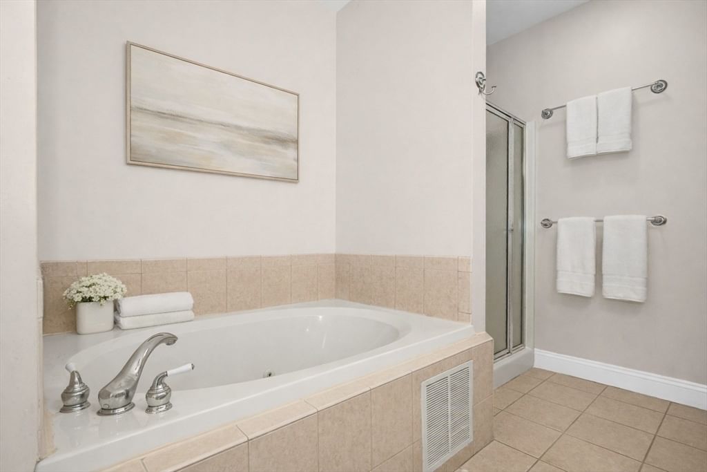 14 Northgate Ct #14 Grafton — Photo 26 of 39