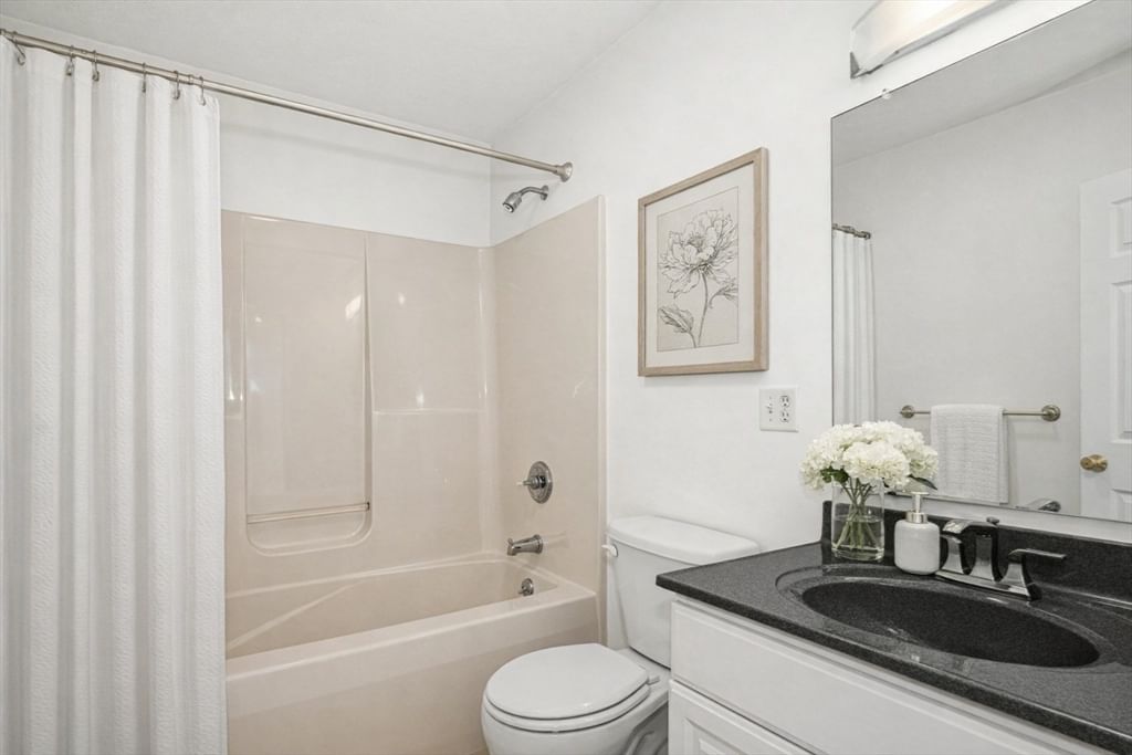 14 Northgate Ct #14 Grafton — Photo 29 of 39
