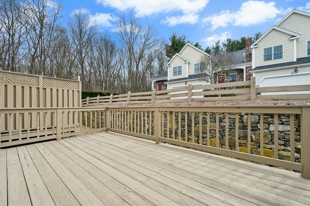 14 Northgate Ct #14 Grafton — Photo 33 of 39