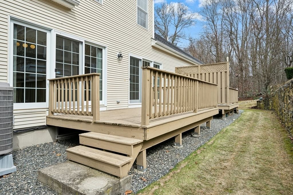 14 Northgate Ct #14 Grafton — Photo 34 of 39