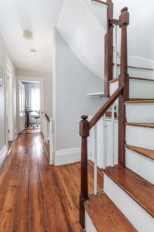 27 Saint James St Boston — Photo 6 of 16