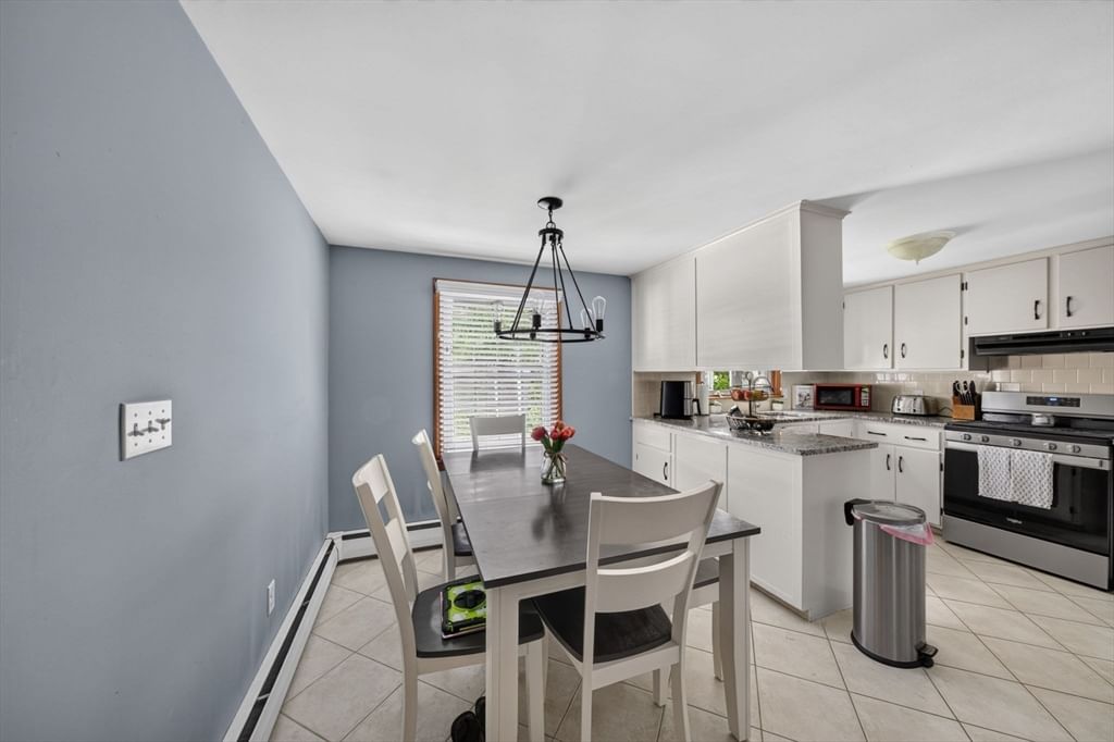 458 Orswell St Fall River — Photo 18 of 33