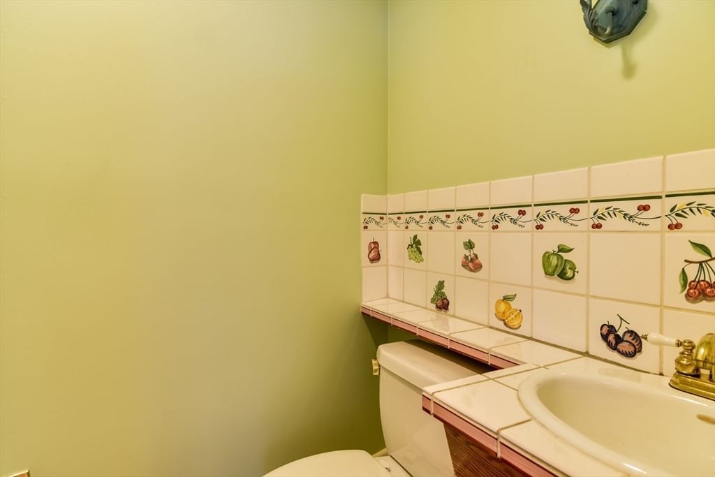 9 Buttercup Ln Dover — Photo 18 of 36