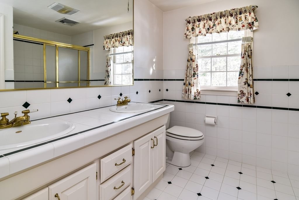 9 Buttercup Ln Dover — Photo 22 of 36