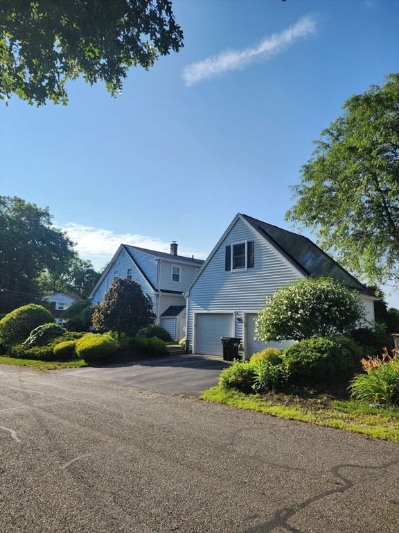 39 Everett Ave Webster — Photo 5 of 40