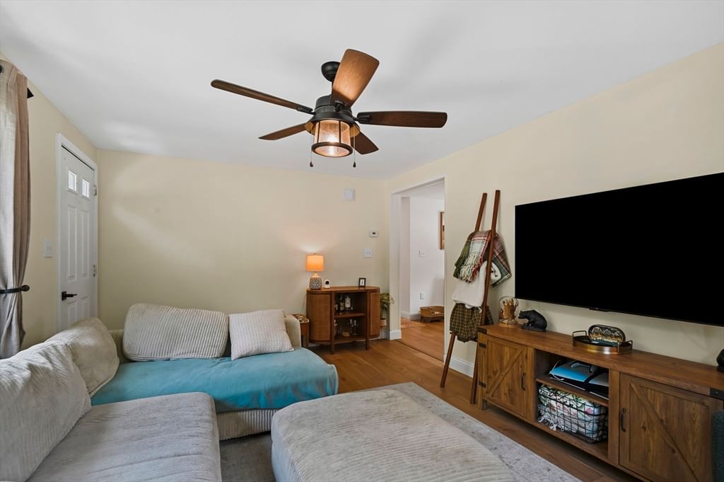 87 Monson Rd, Wales, MA 01081 photo 4