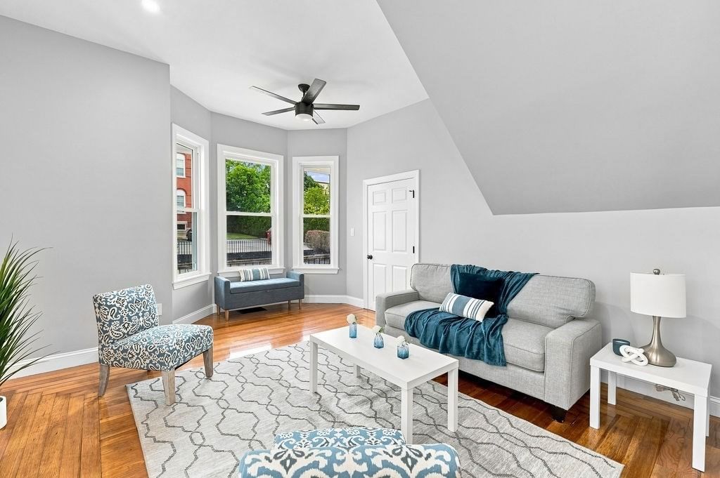 216 State St, New Bedford, MA 02740 photo 3