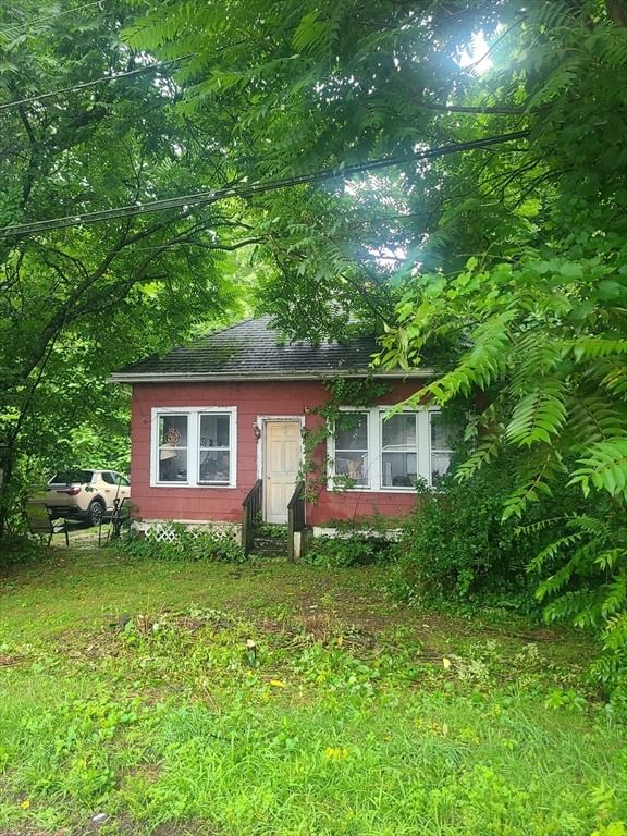 Property at 8 White St, Wilbraham, MA 01095