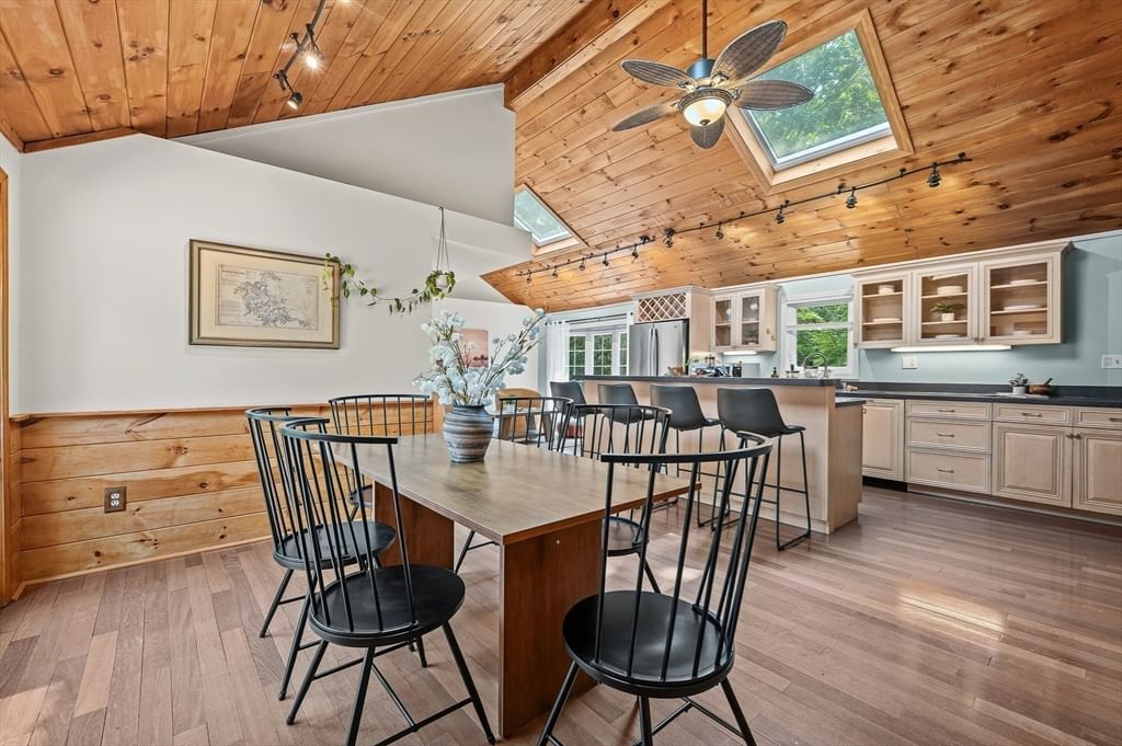 104 Ball Hill Rd Princeton — Photo 9 of 42