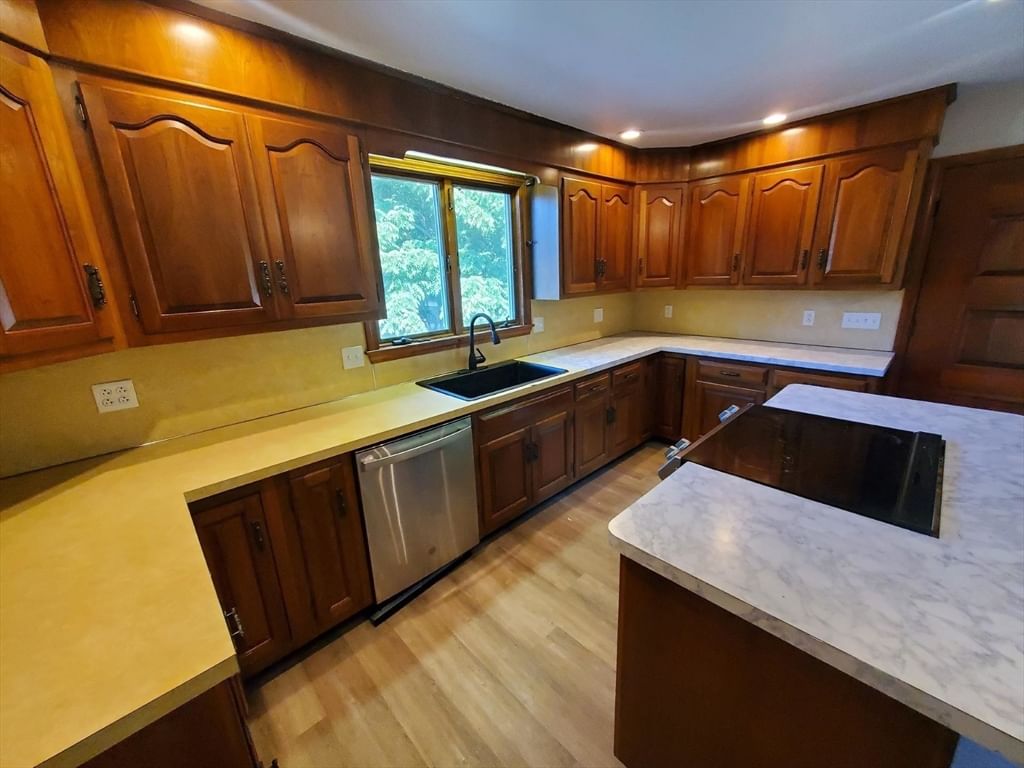 197 W. Center St. West Bridgewater — Photo 3 of 25