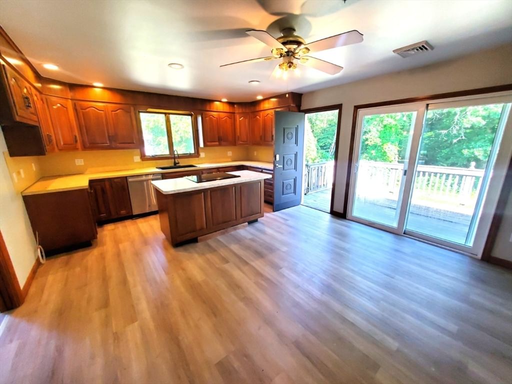 197 W. Center St. West Bridgewater — Photo 4 of 25