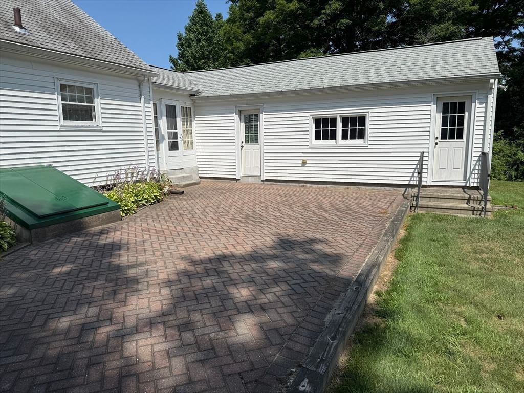 1030 South East Street Amherst — Photo 8 of 42