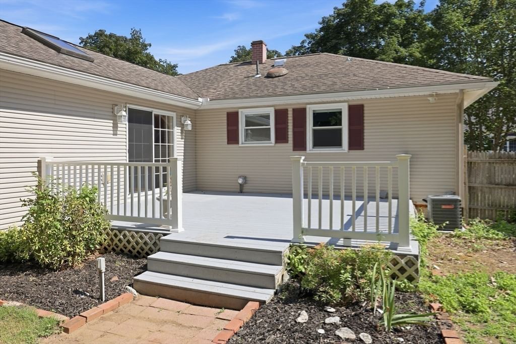 37 Squirrel Rd Springfield — Photo 28 of 42