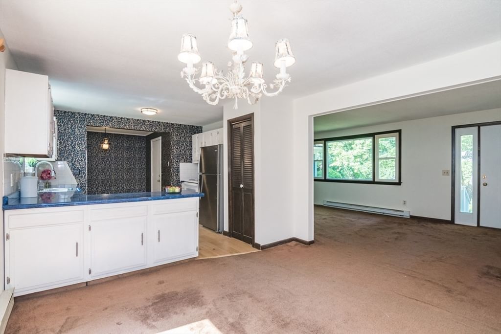 77 Grantwood Drive Amherst — Photo 10 of 34