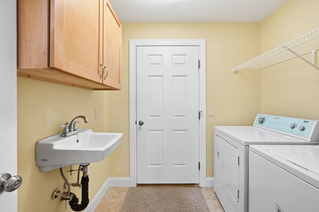 2 Dogwood Dr Belchertown — Photo 33 of 41
