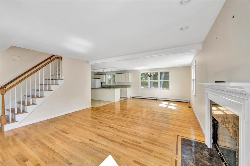 193 Wayside Drive Brewster — Photo 4 of 31