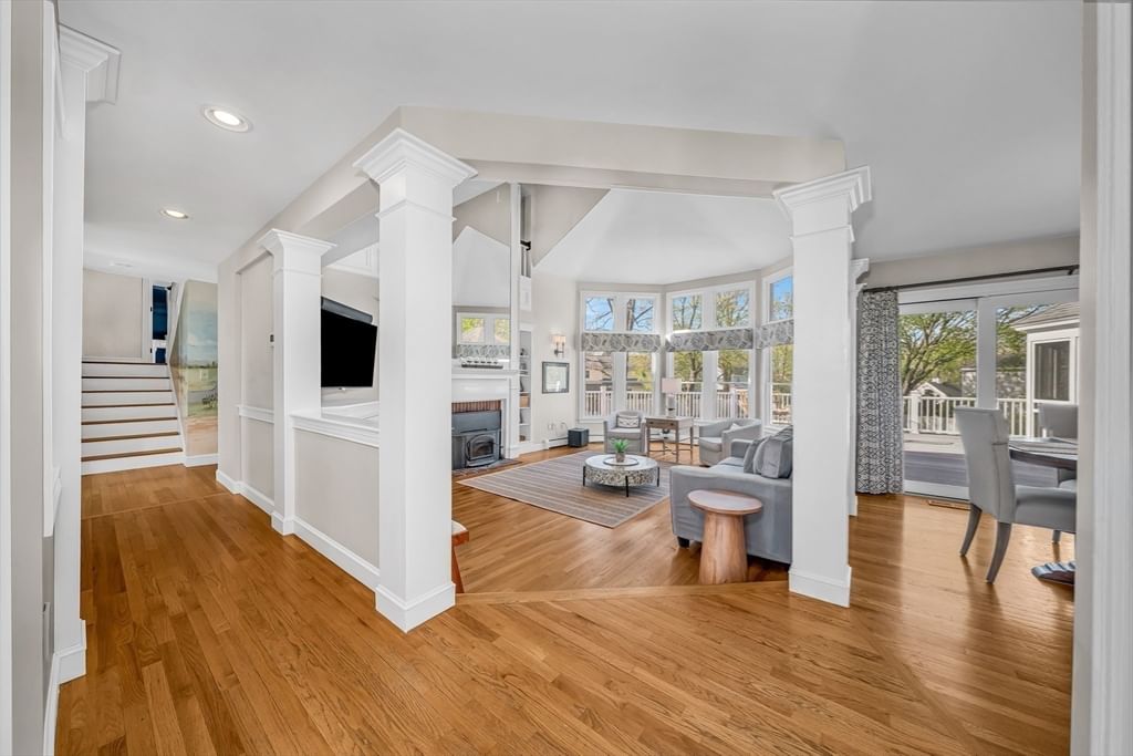 Listing Image 13