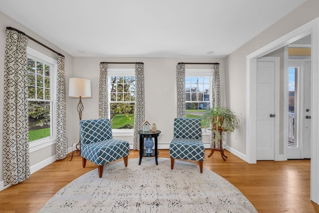 Listing Image 19