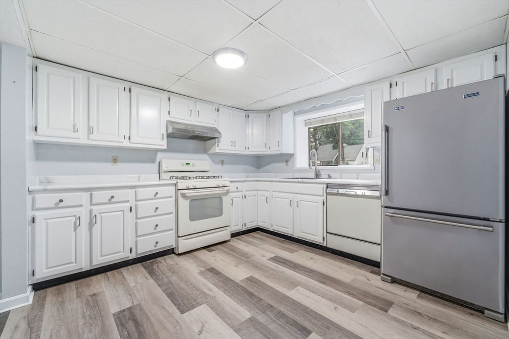 69 Lake St Shrewsbury — Photo 26 of 42
