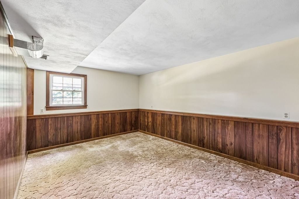 60 Forest Hill Rd Agawam — Photo 16 of 24