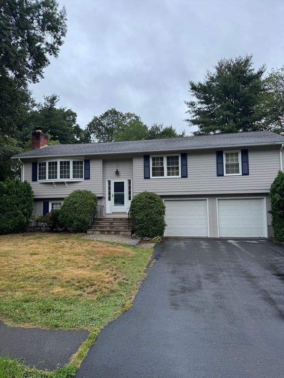 60 Forest Hill Rd Agawam — Photo 2 of 24