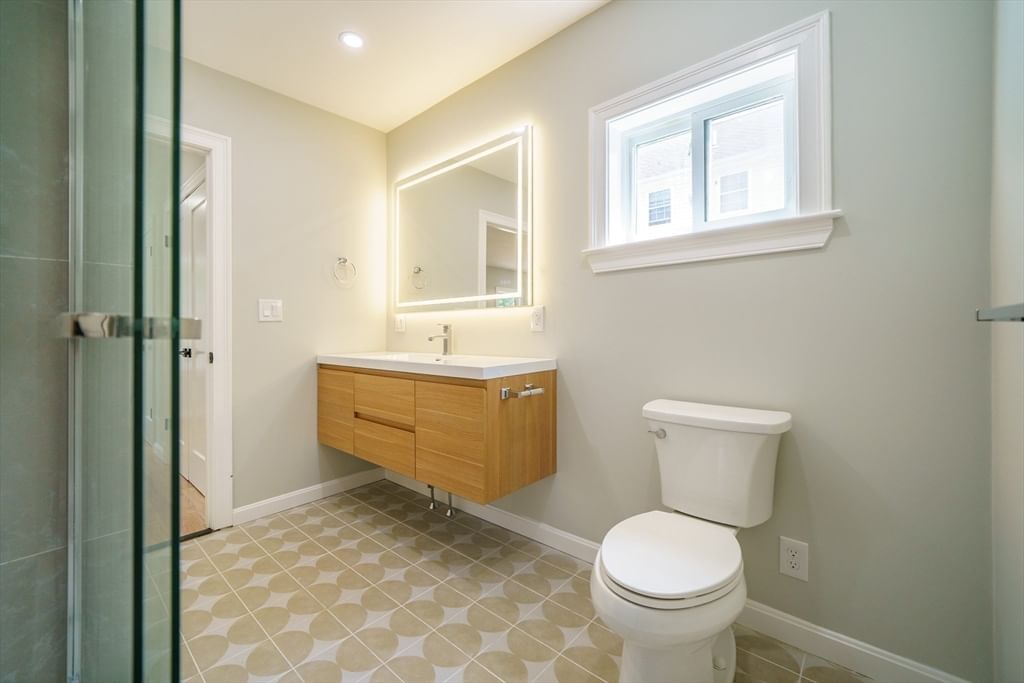 124 Magoun Ave Brockton — Photo 15 of 38