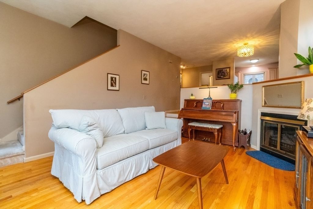 43 Ocean Ave #43 Lynn — Photo 5 of 27