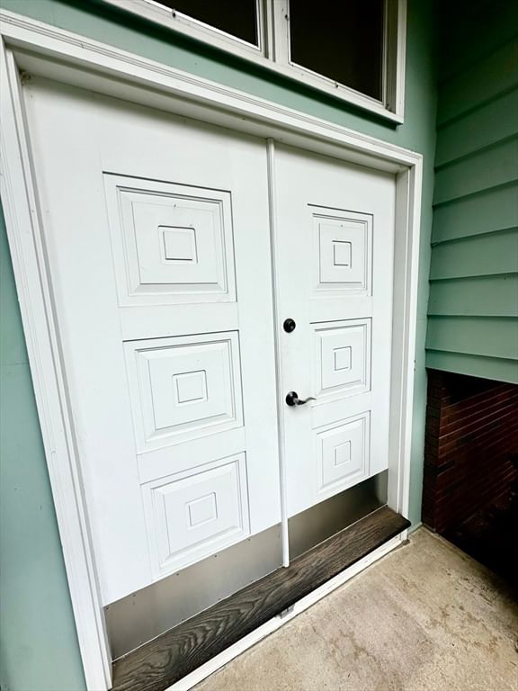 27 Brook St Kingston — Photo 11 of 40