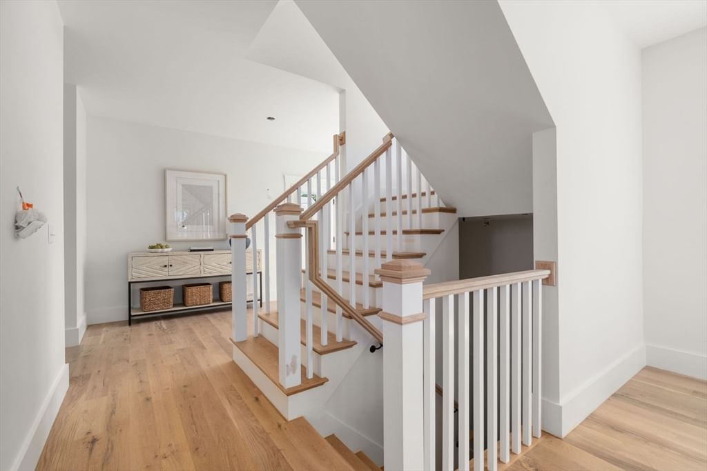 37 Foley Beach Road Hingham — Photo 9 of 29