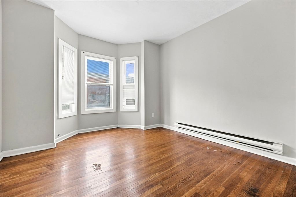 121 George St Boston — Photo 15 of 24