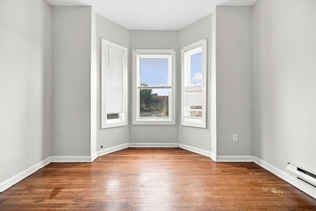 121 George St Boston — Photo 16 of 24