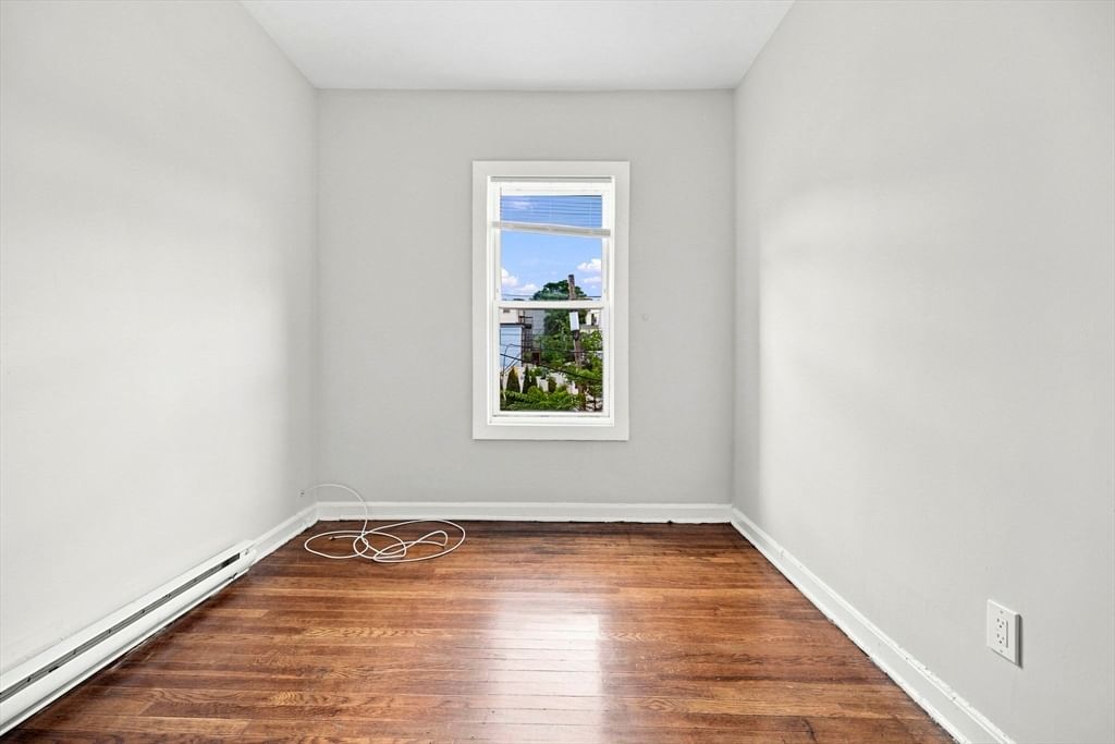 121 George St Boston — Photo 18 of 24