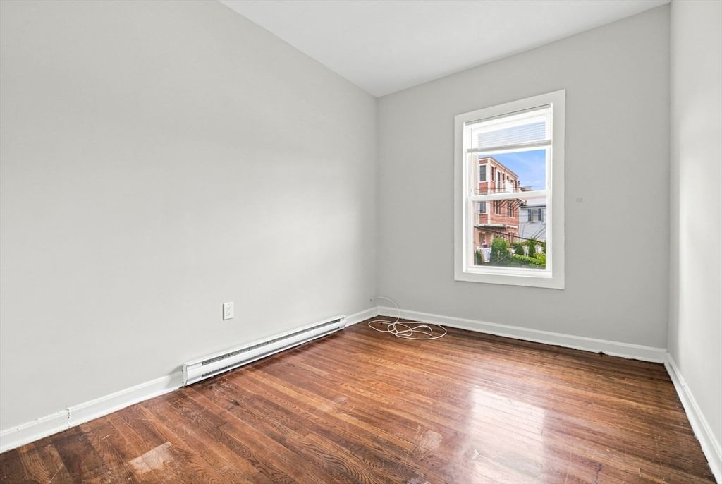 121 George St Boston — Photo 20 of 24