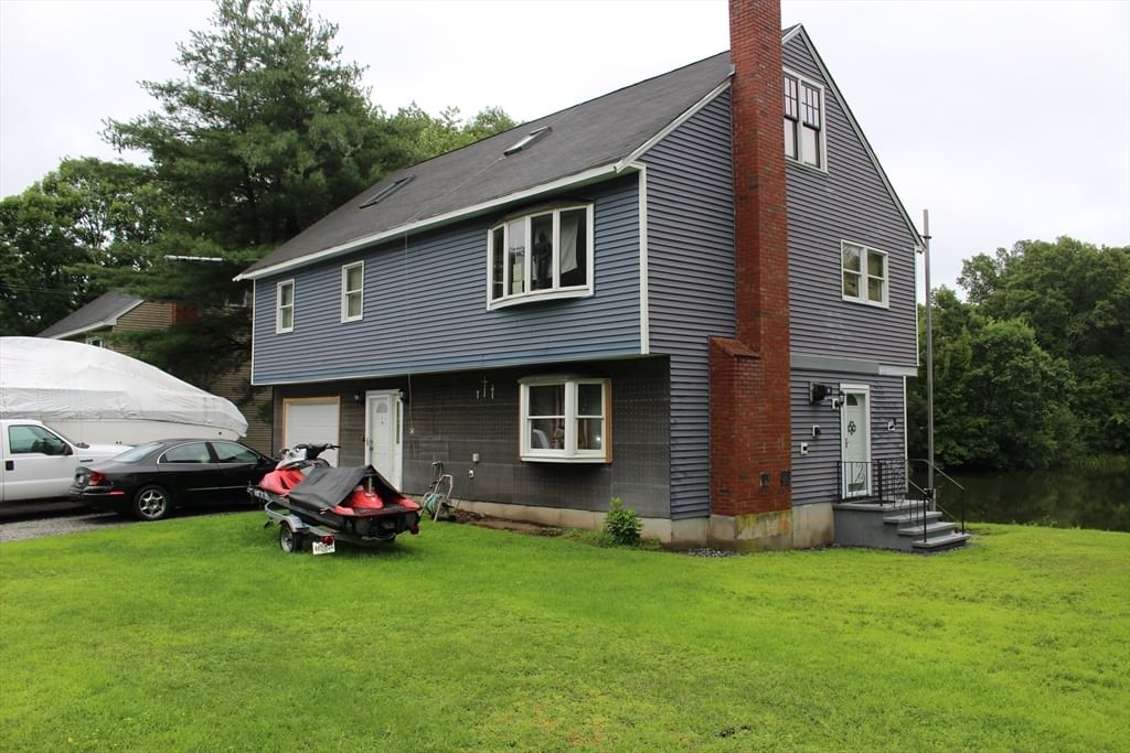 34 Sylvanus Wood Lane Woburn — Photo 2 of 14