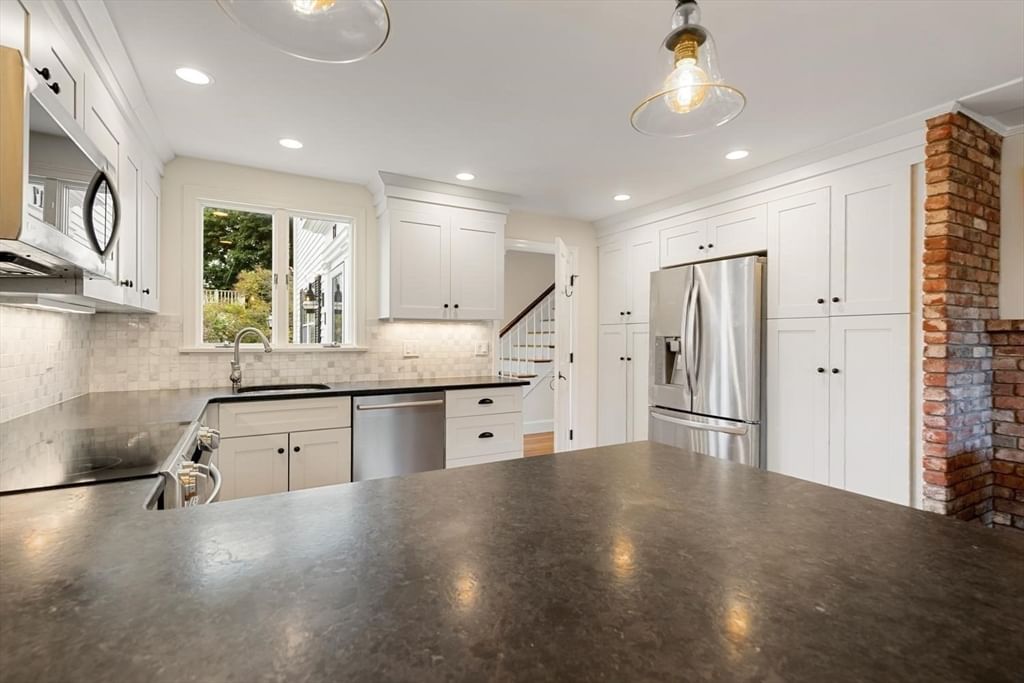 17 Highland Street #1 Rockport — Photo 10 of 41