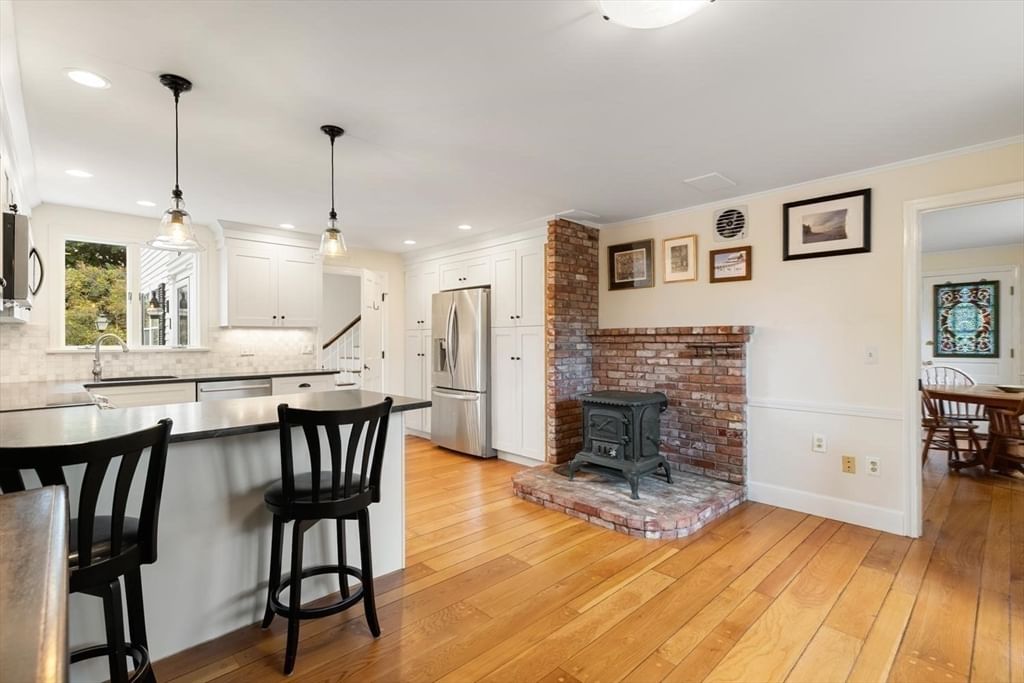 17 Highland Street #1 Rockport — Photo 11 of 41