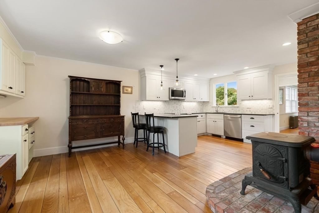 17 Highland Street #1 Rockport — Photo 12 of 41