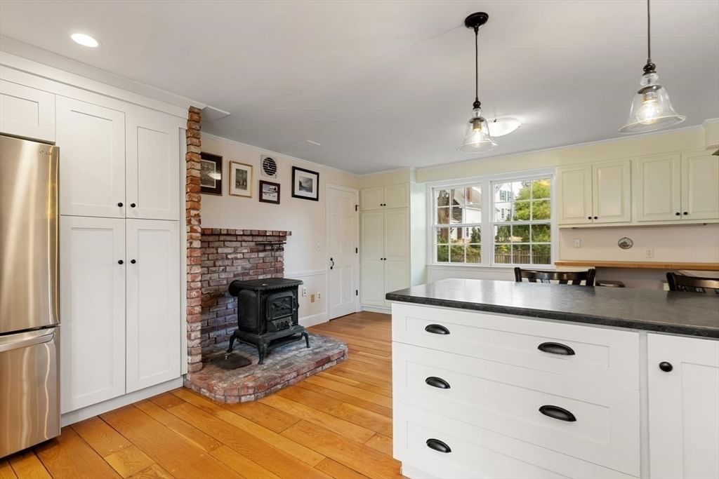 17 Highland Street #1 Rockport — Photo 9 of 41