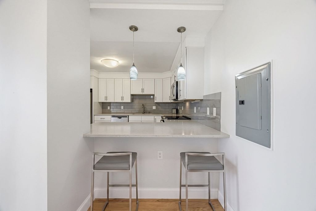 20 Hammond Pond Pkwy #506 Newton — Photo 14 of 39
