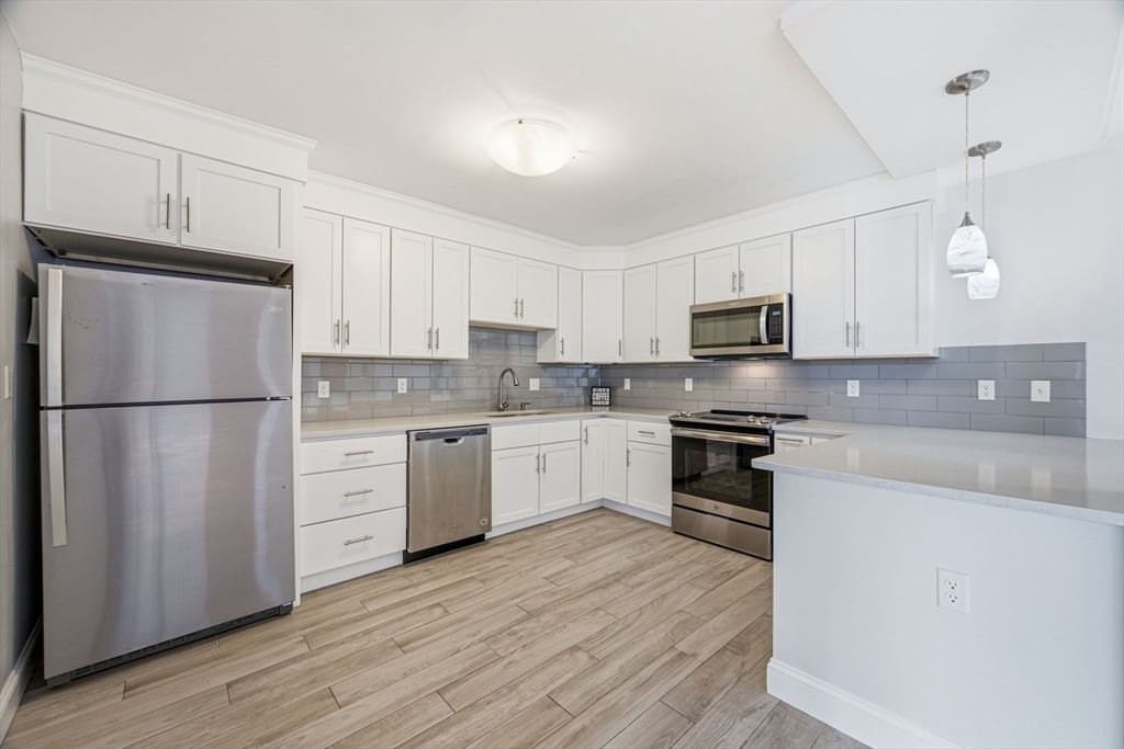 20 Hammond Pond Pkwy #506 Newton — Photo 15 of 39
