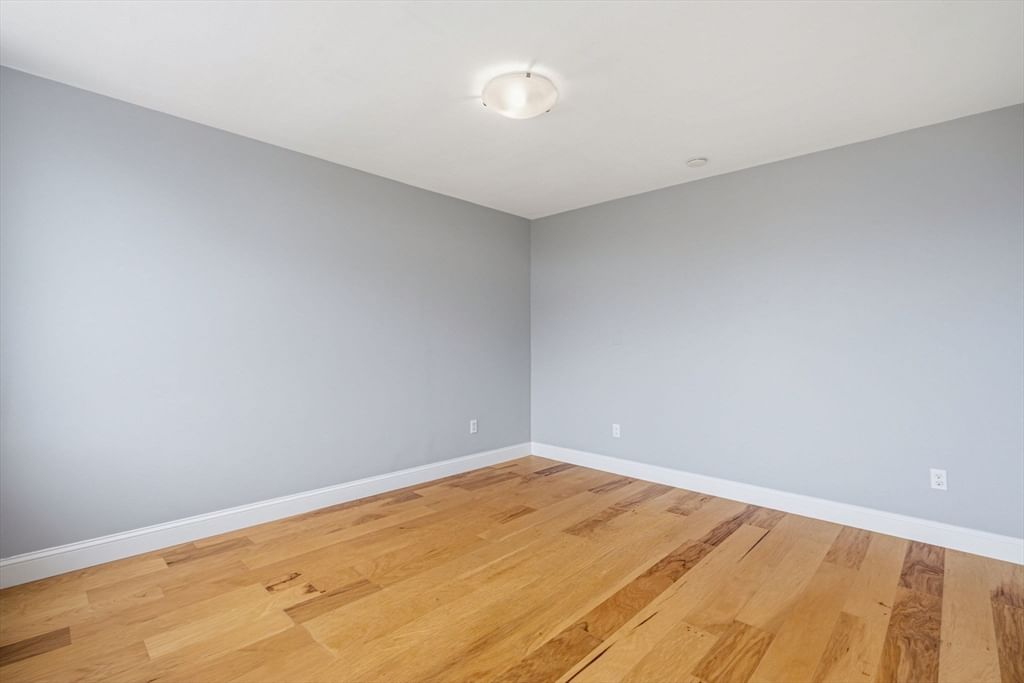 20 Hammond Pond Pkwy #506 Newton — Photo 23 of 39