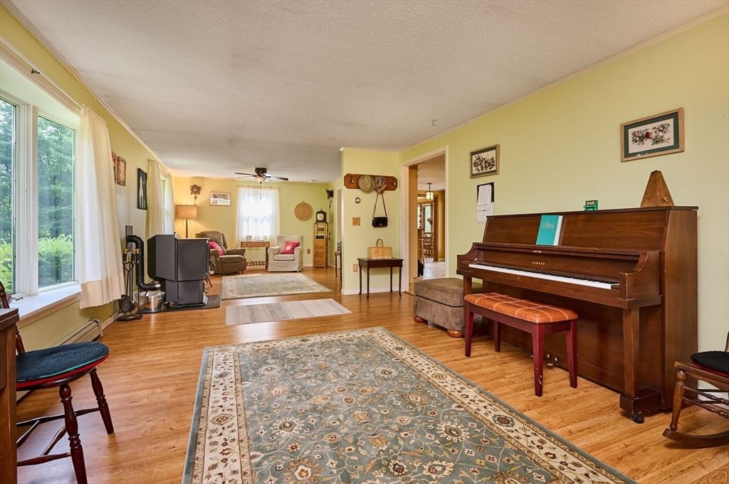 21 Old Bernardston Rd Northfield — Photo 14 of 42