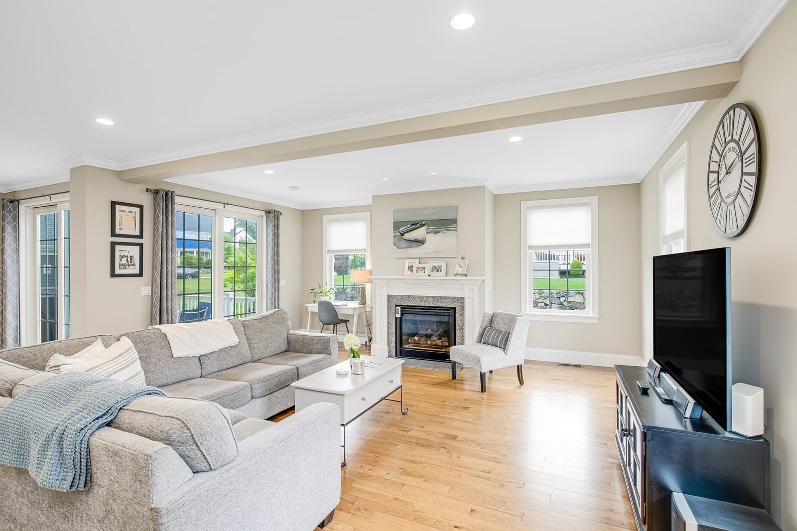 Listing Image 12