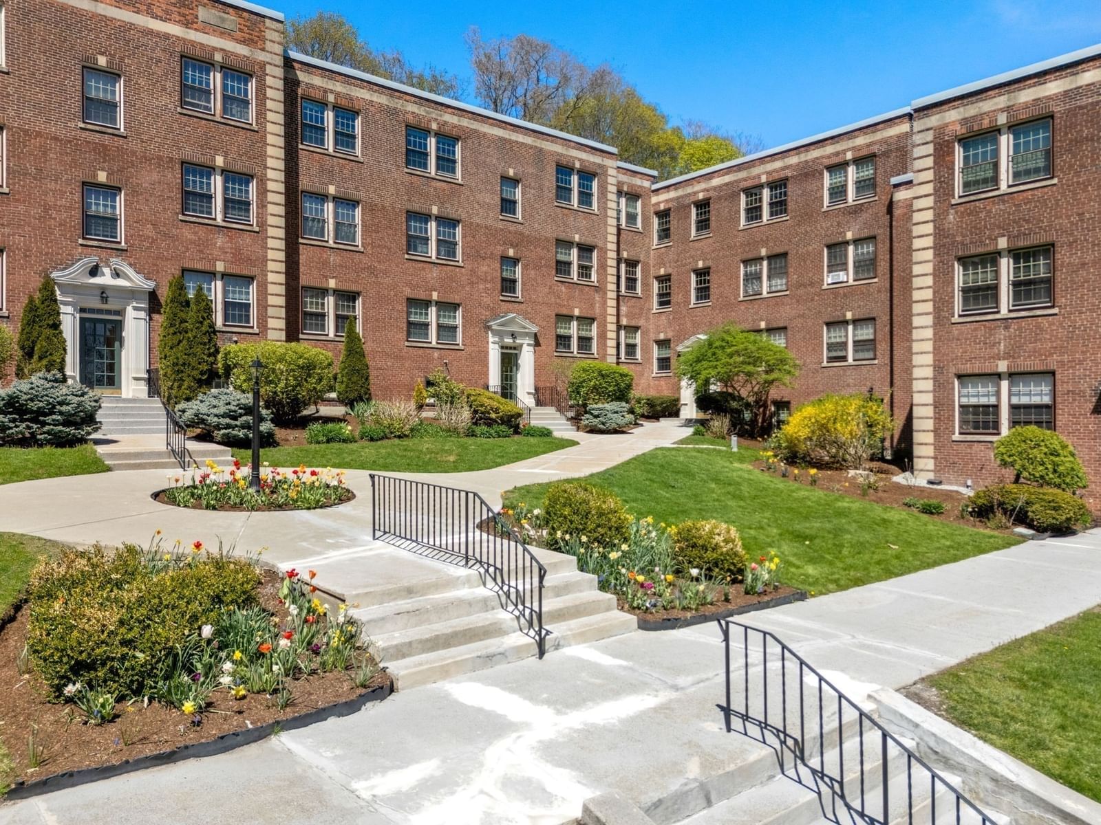 1490 Beacon St #3 Brookline — Photo 28 of 30